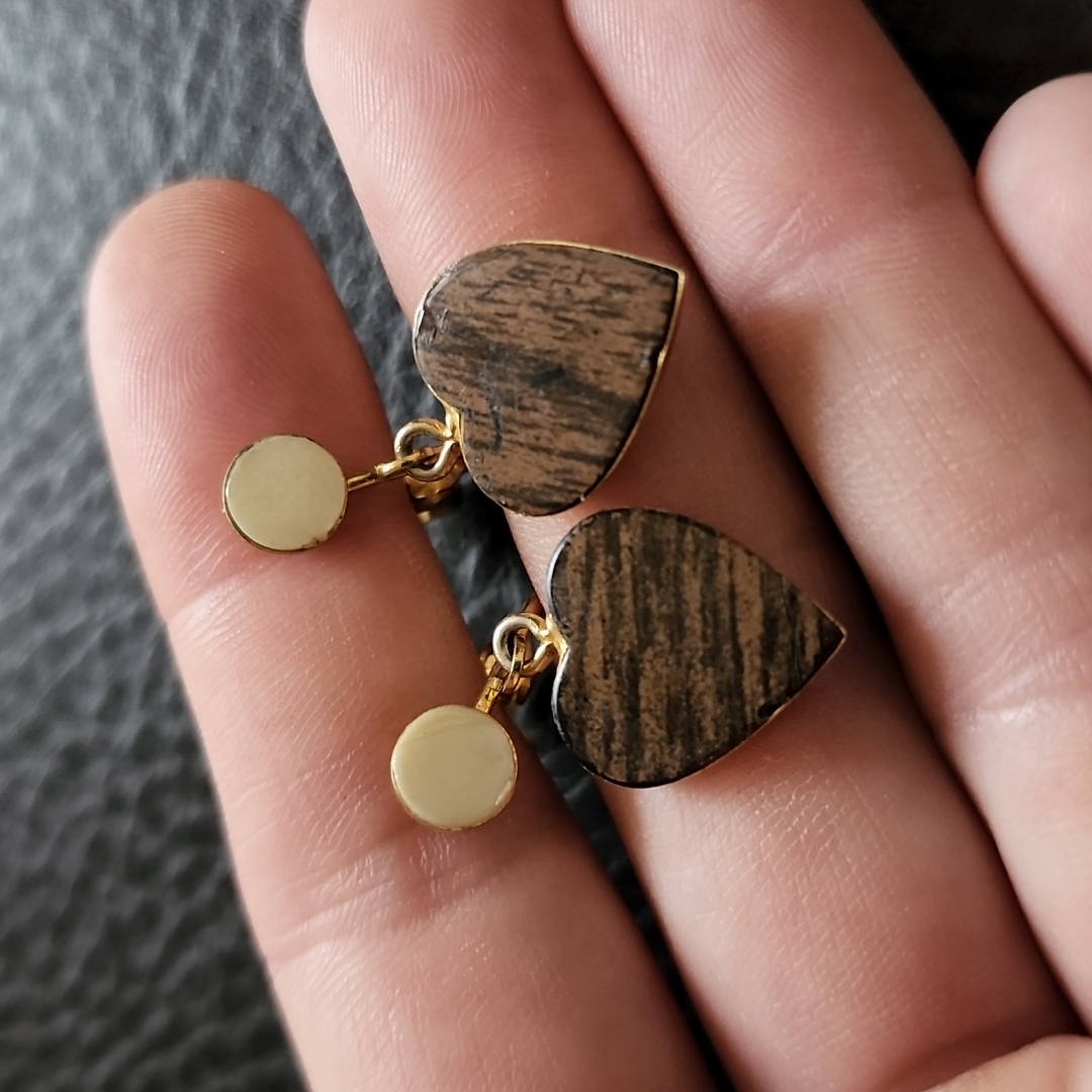 Vtg Celebrity Clip On Earrings